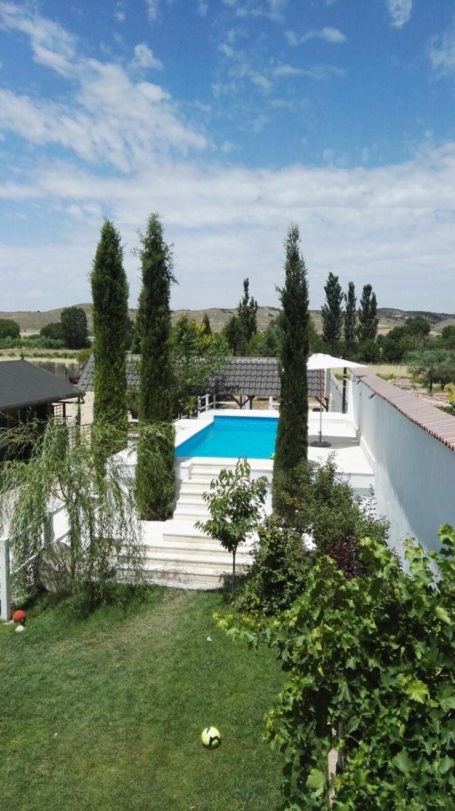 Hearts & Ponies Apartamentos Con Piscinas Privadas Cerca De La Warner Chinchon Exterior photo