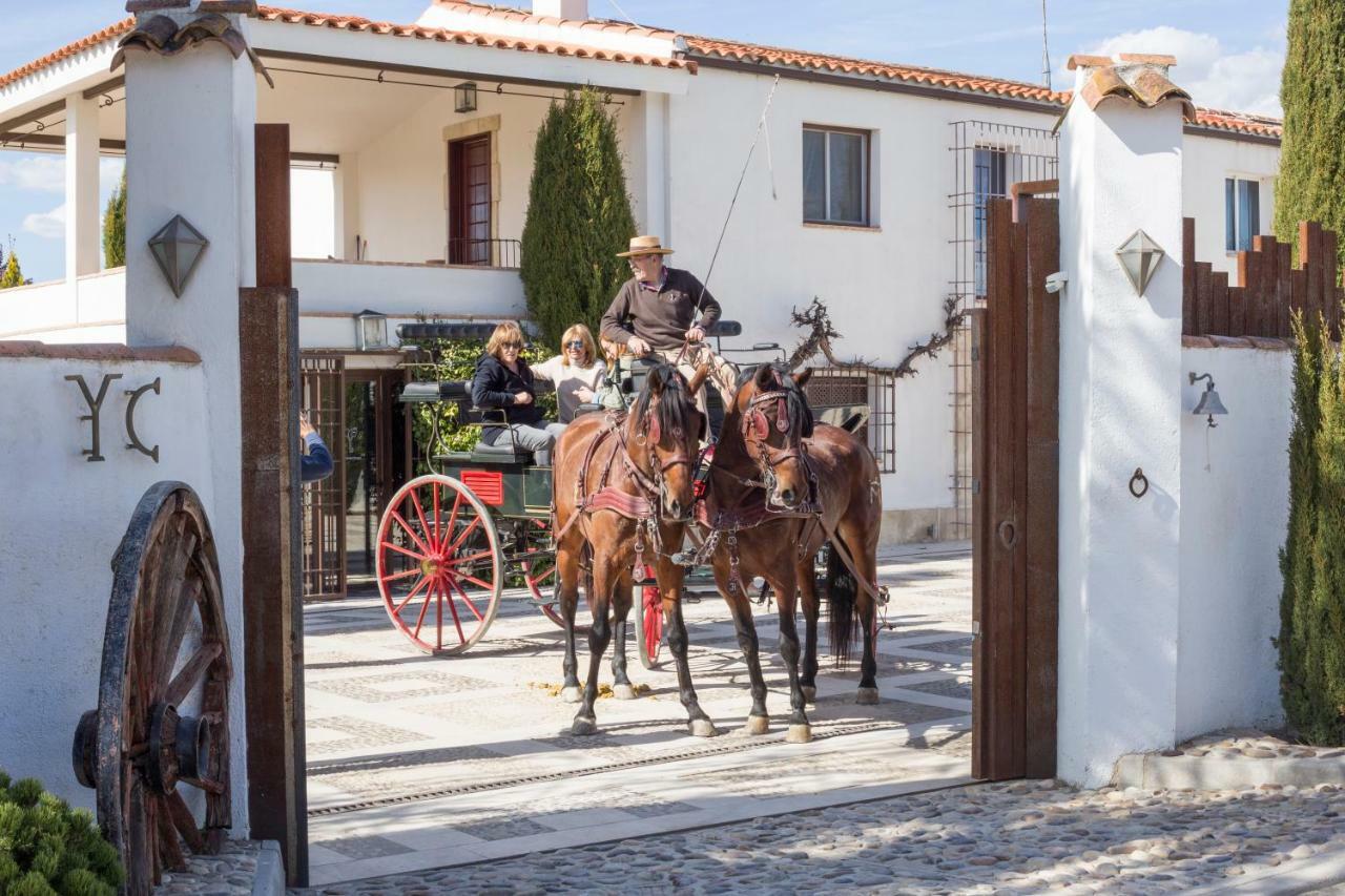 Hearts & Ponies Apartamentos Con Piscinas Privadas Cerca De La Warner Chinchon Exterior photo